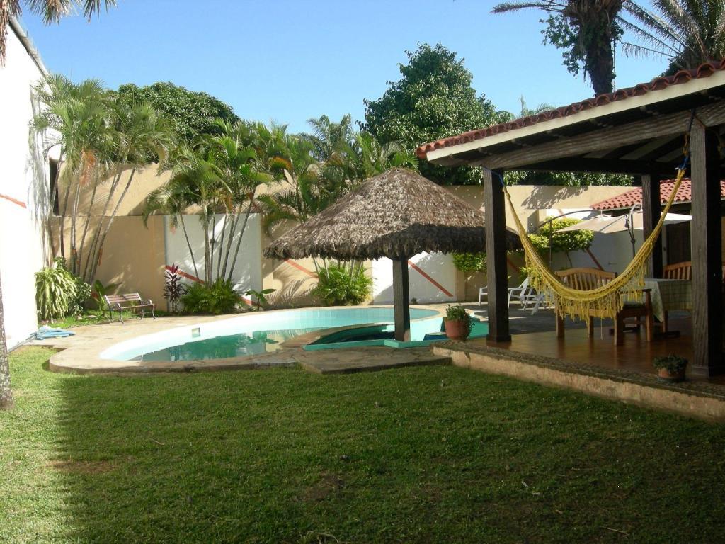 Hostal Los Aventureros Санта Крус де ла Сиера Екстериор снимка