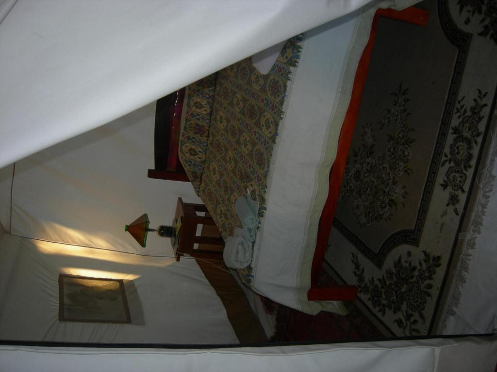 Hostal Los Aventureros Санта Крус де ла Сиера Екстериор снимка