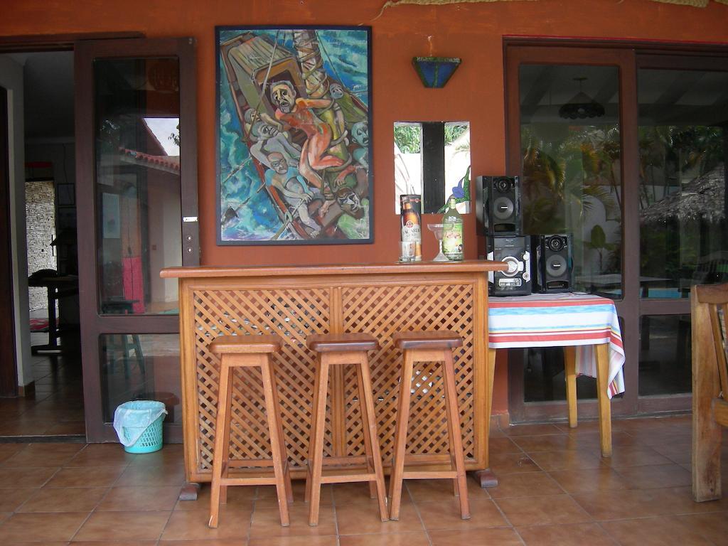Hostal Los Aventureros Санта Крус де ла Сиера Екстериор снимка