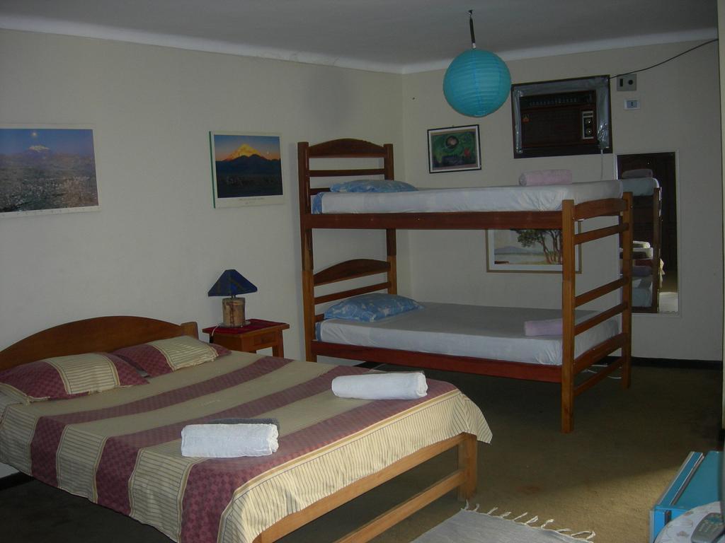 Hostal Los Aventureros Санта Крус де ла Сиера Стая снимка