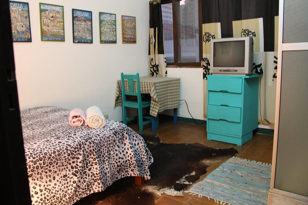Hostal Los Aventureros Санта Крус де ла Сиера Екстериор снимка