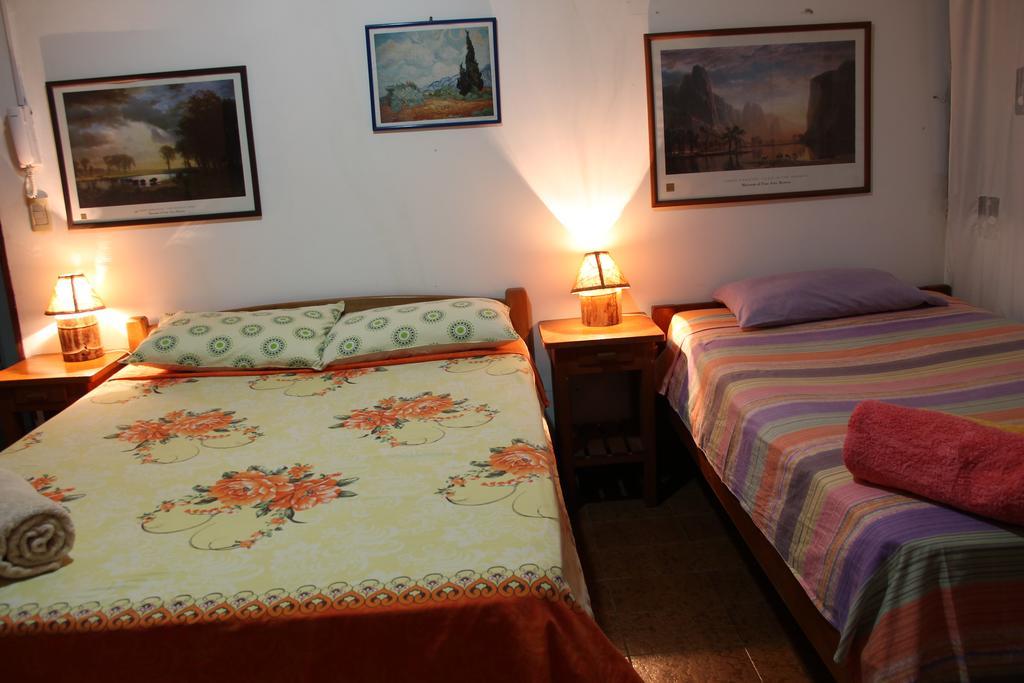 Hostal Los Aventureros Санта Крус де ла Сиера Екстериор снимка