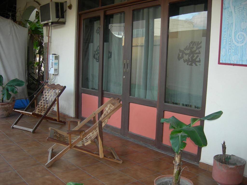 Hostal Los Aventureros Санта Крус де ла Сиера Екстериор снимка